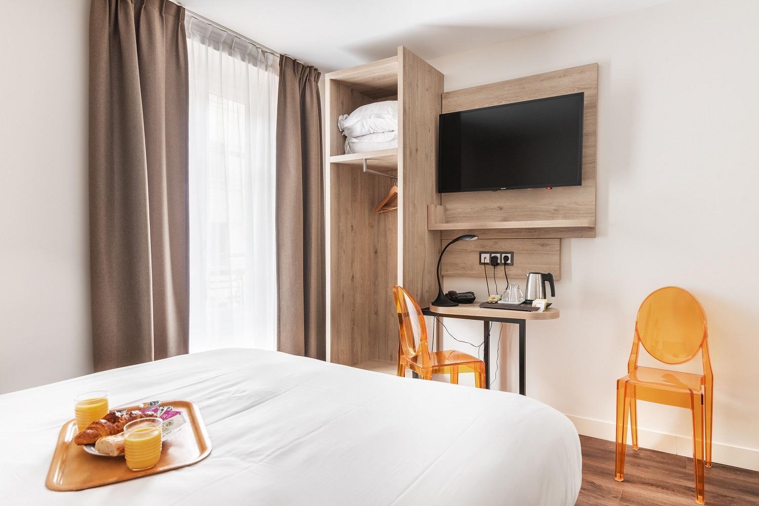 Hotel Courcelles Mederic
