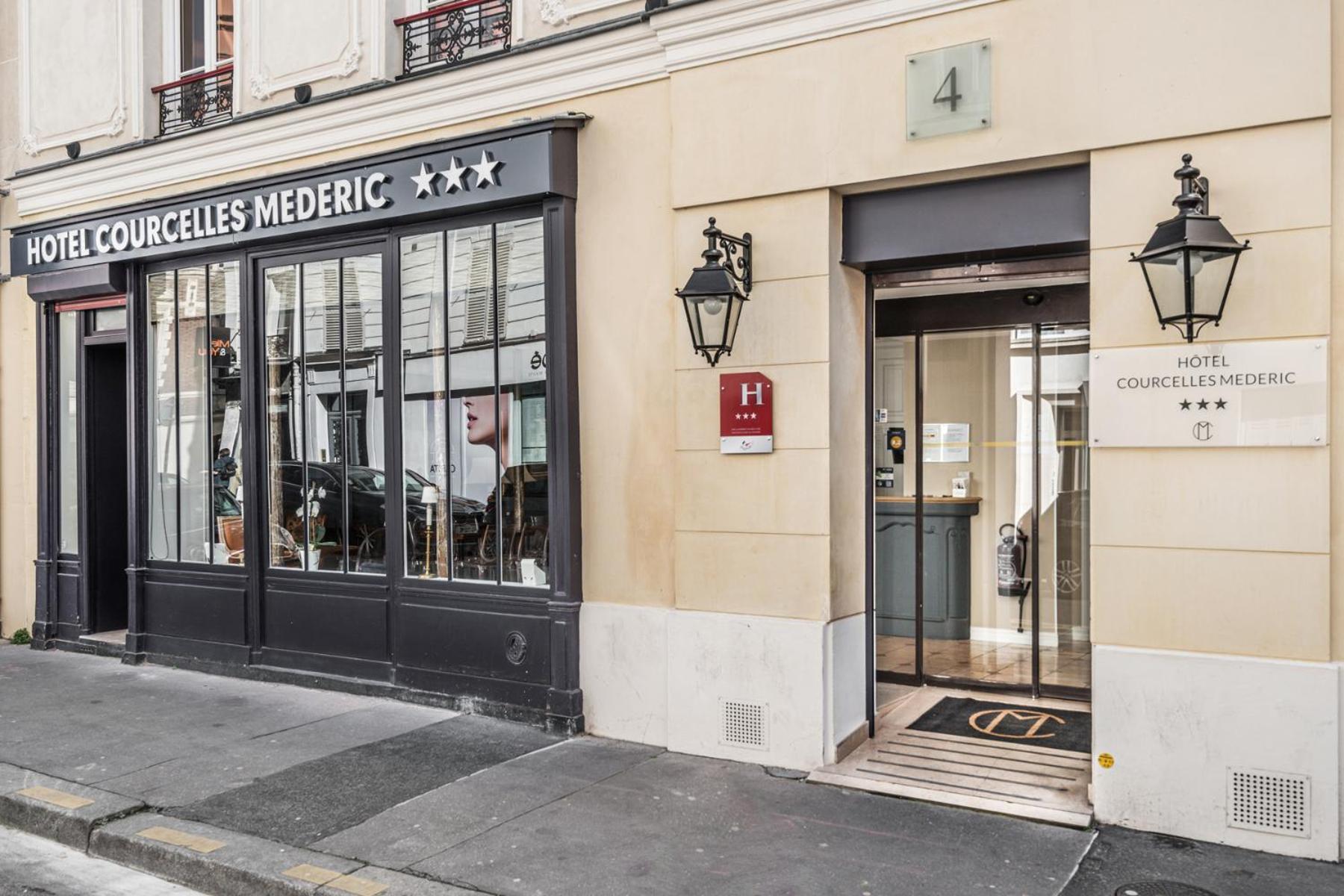 Courcelles Mederic Hotel