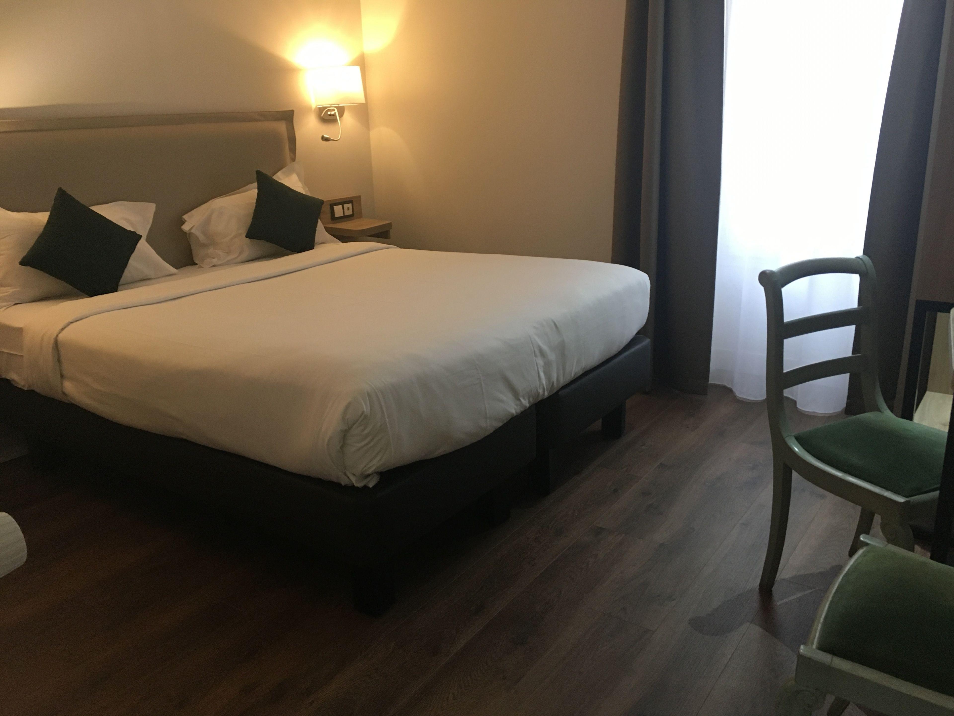 Courcelles Mederic Hotel 3*