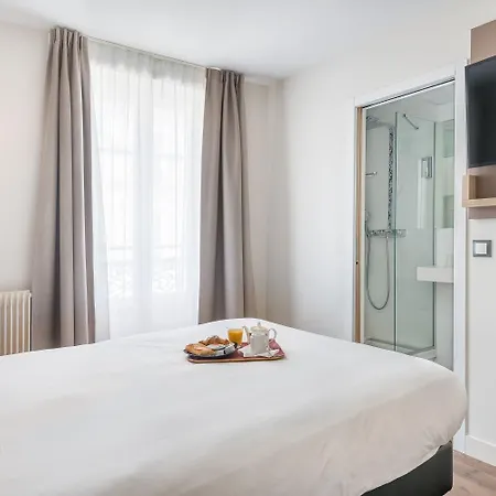 Courcelles Médéric Hotel 3*