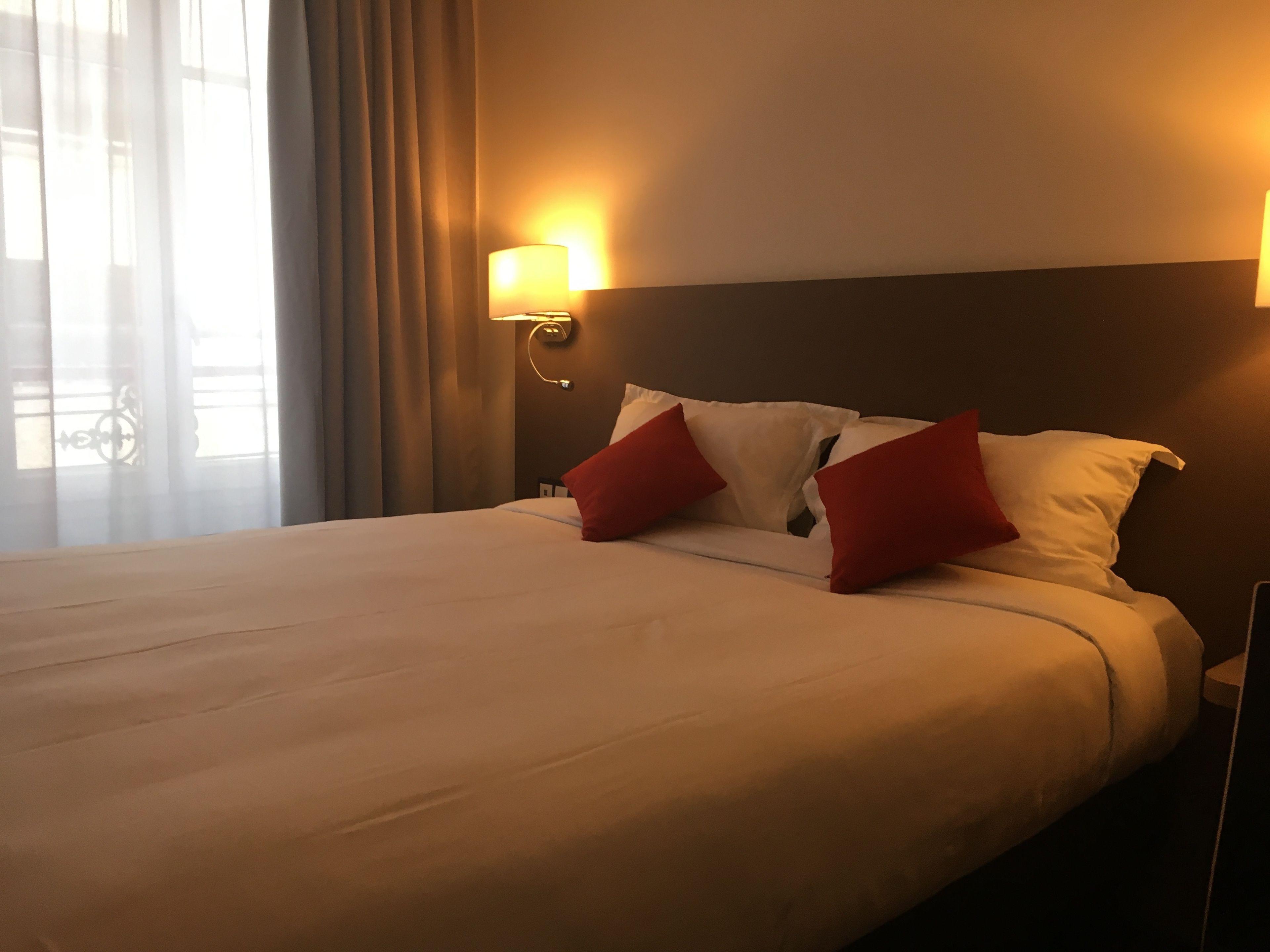 Courcelles Médéric Hotel 3*