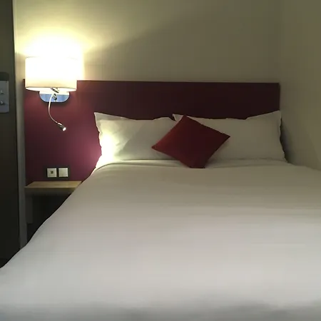 Courcelles Mederic 3* Paris